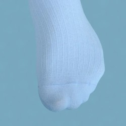 Chaussettes de contention Femme Venoflex Fast Lin par Thuasne - Coloris Bleu Azur - Zoom bout de pied