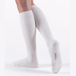 Chaussettes de contention Femme Venoflex Fast Lin par Thuasne - Coloris Lignes Naturel - Vue Arrière